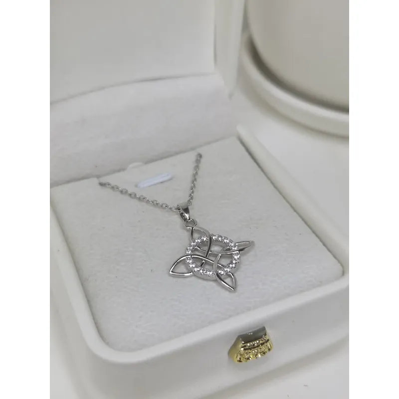 Collar Nudo Bruja Plateado Brillos Amuleto Protección Acero Mujer