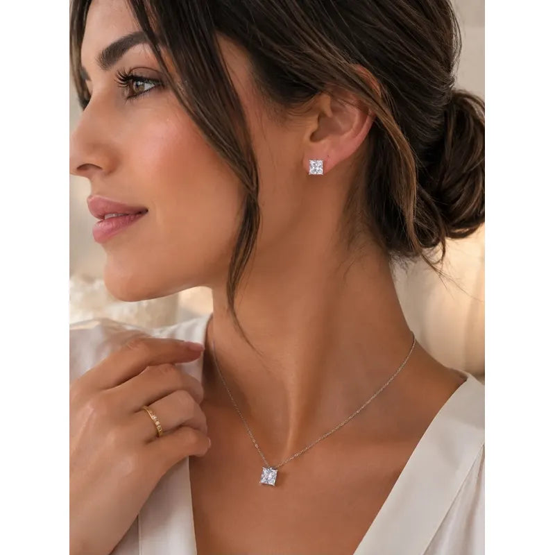 Collar Aros Mujer Set Punto De Luz En Acero Quirúrgico Pack Plateado