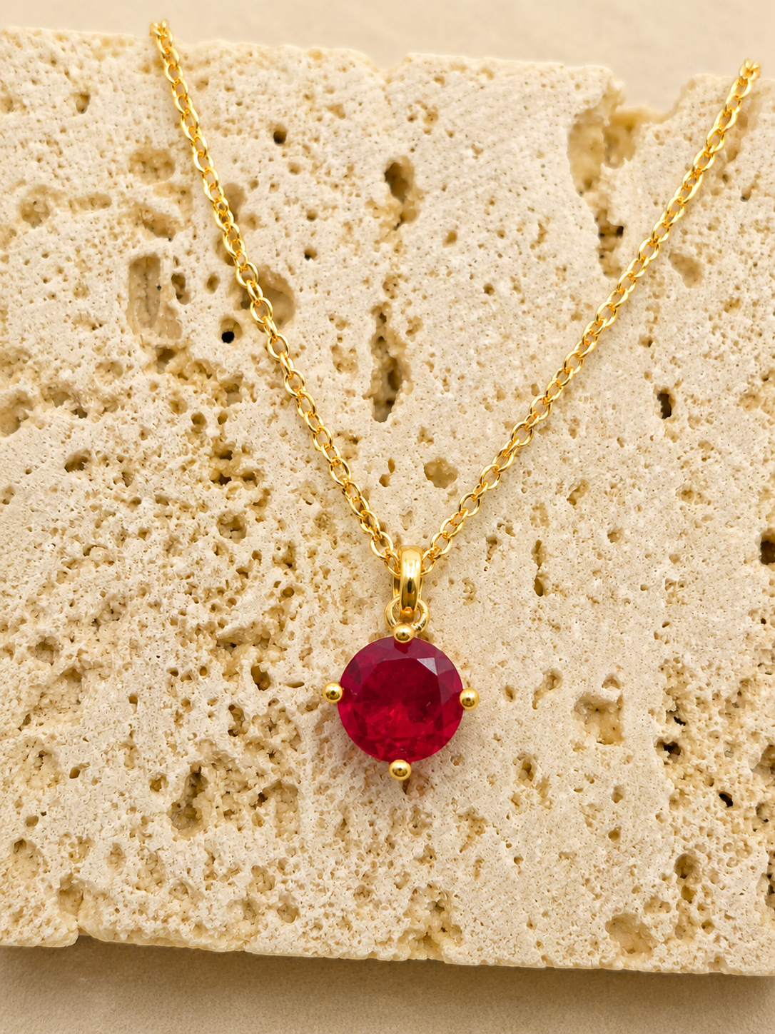 Collar Punto de Luz Rojo Enchapado Oro 18k 45cm – Joyería Delicada Mujer